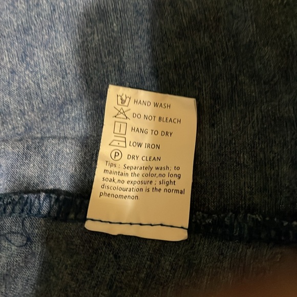 Dress in perfect condition just to small for me it could be a maternity dress - Picture 3 of 4